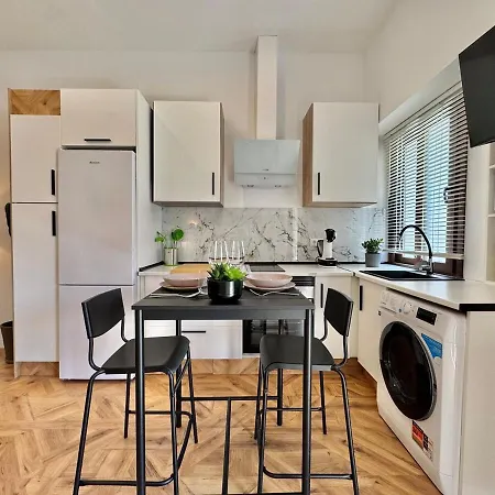 Lafrenchtouch - Centrico Estudio Con Piscinas Apartamento *